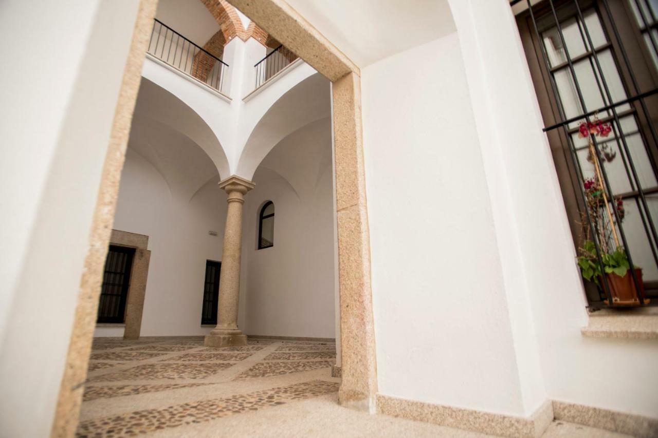 Md Casa Palacio Munoz Chaves Siglo XVIII Caces Kültér fotó